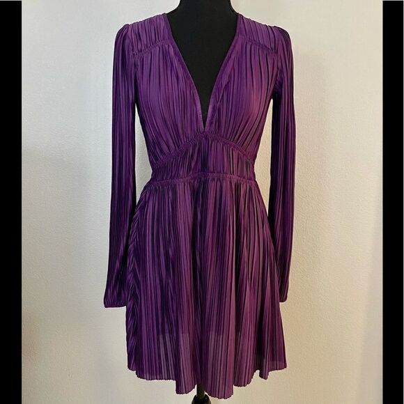Zara Dresses & Skirts - NWT Zara Pleated Dress 